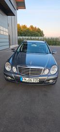 صورة 2 لـ 2009 Mercedes-BENZ E 280