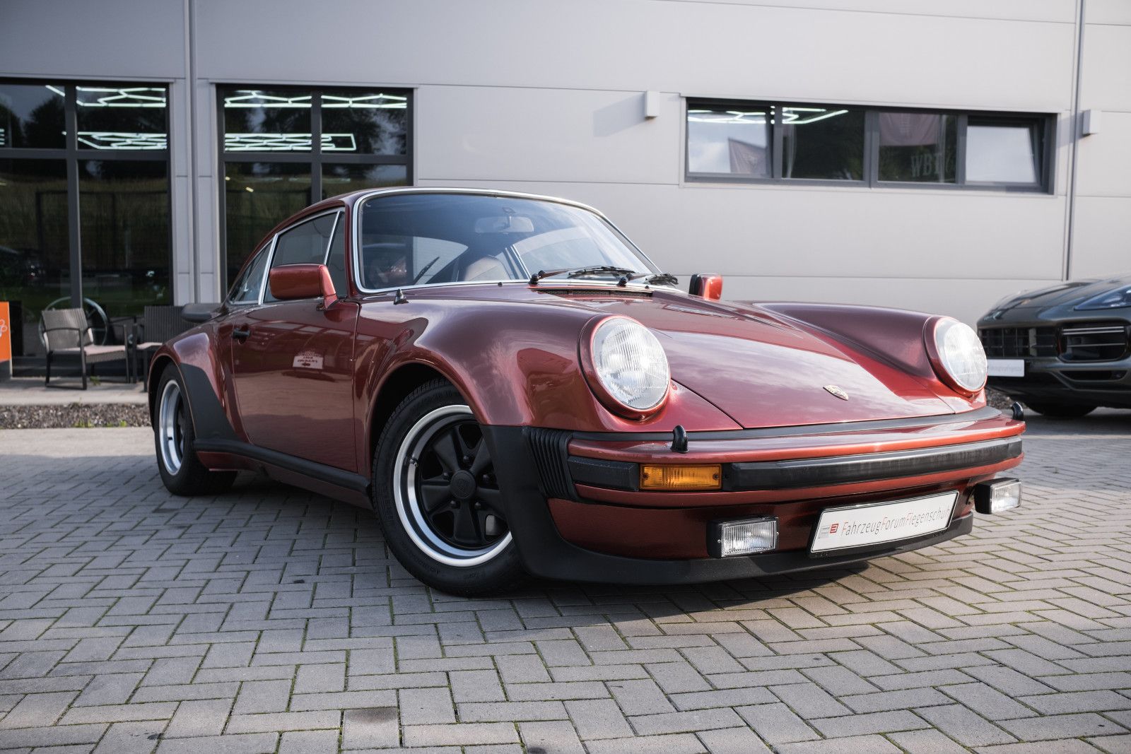 Fahrzeugabbildung Porsche 911/930 Turbo 3.0-Neuaufbau-dt. Fzg.-Matching N