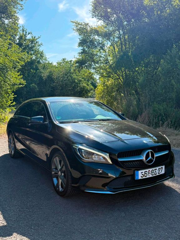 Image of Mercedes-Benz CLA 180