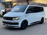 Volkswagen T6 Transporter Bus Multivan Generation Six - VW T6 Transporter in Herne
