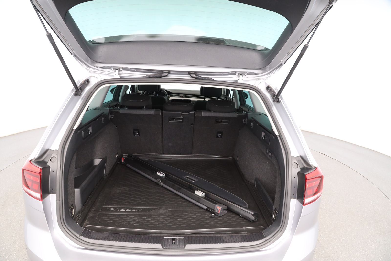 Volkswagen Passat Variant - Bild 10