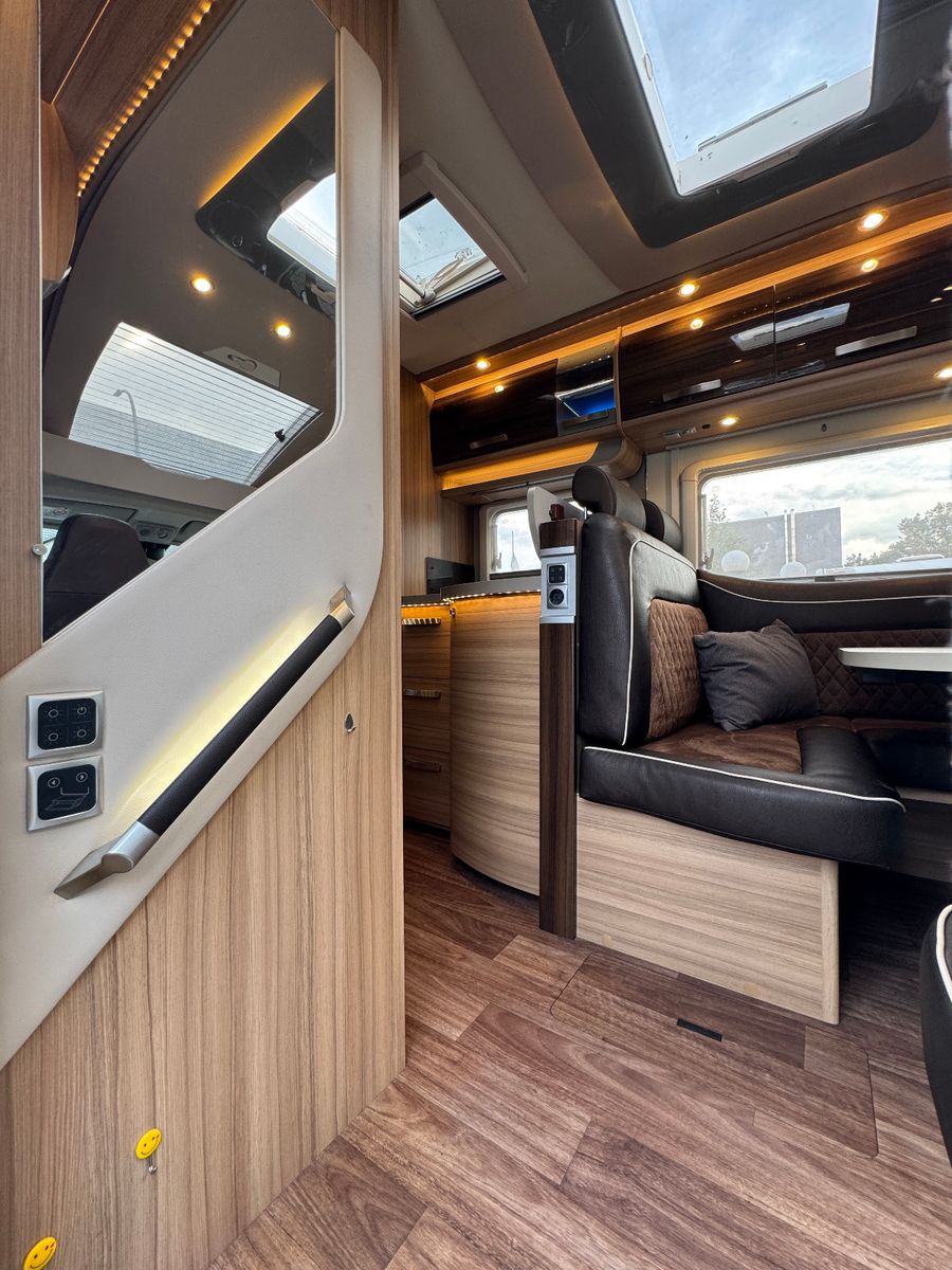 Fahrzeugabbildung Knaus SUN TI 700 MEG PLATINUM SELECTION FIAT 1.HAND