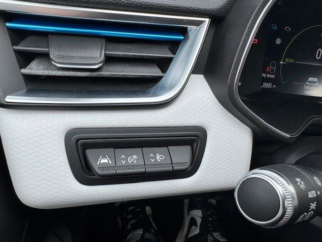 Fahrzeugabbildung Renault Clio E-TECH 140 Intens Navi+360Kamera+Lane