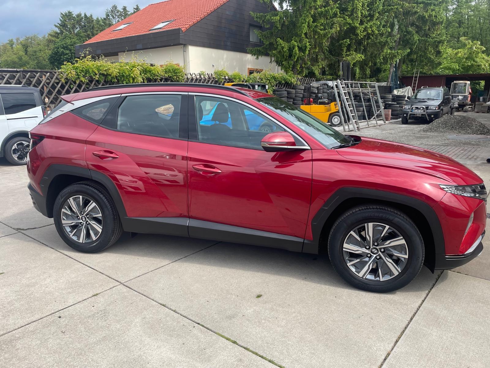 Hyundai Tucson 1,6 Klima/Kamera/Navi CarPlay/SitzHeiz/LE