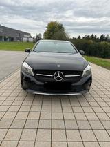 Mercedes-Benz 200 - Mercedes-Benz 200 aus 2017