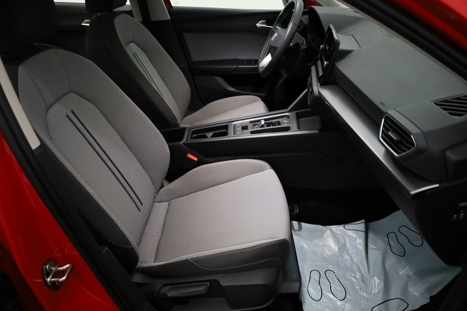 Fahrzeugabbildung SEAT Leon Style, Automatik, LED, SH, Kamera, Carplay