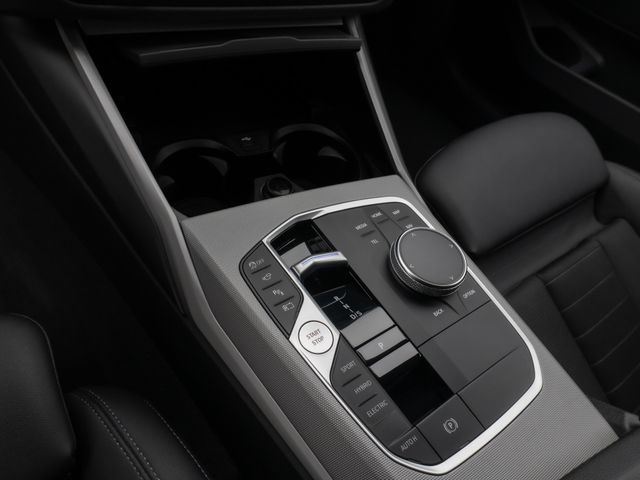 Foto Nummer 23: BMW 320e