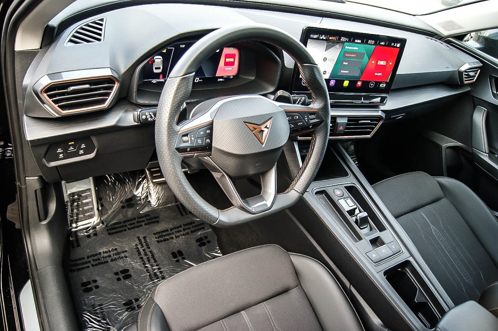 Fahrzeugabbildung CUPRA Leon Sportstourer e-HYBRID VIRTUAL ACC XL 1HAND