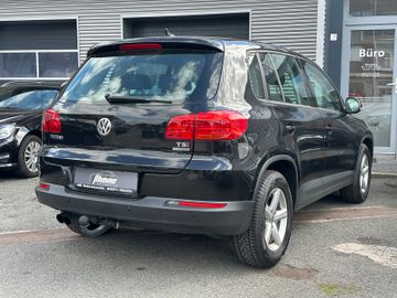 Volkswagen Tiguan - 10