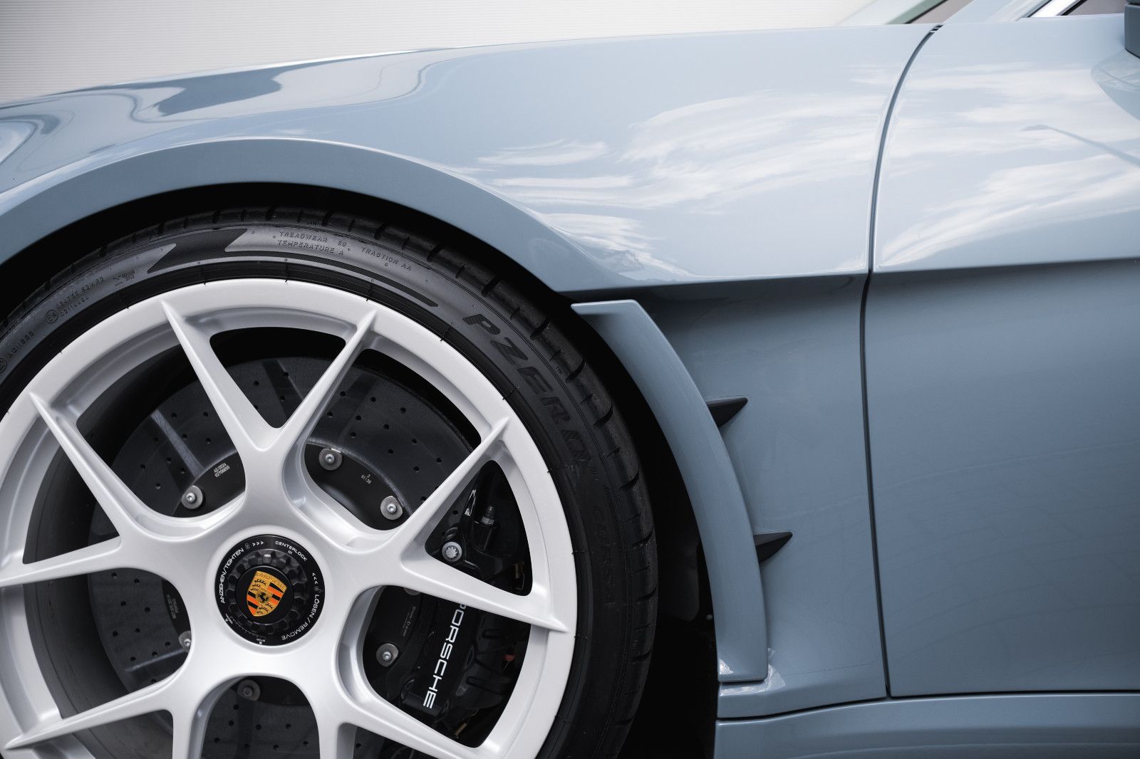 Fahrzeugabbildung Porsche 992/911 S/T-Heritage-Lift-LED-Kamera-BOSE-90Ltr.
