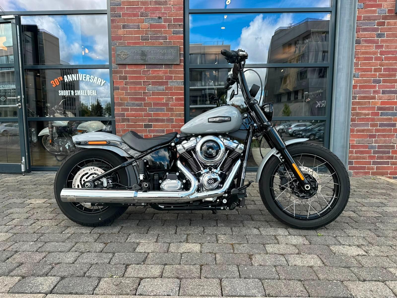 Harley-Davidson Softail FXBB Street Bob + Jekyll & Hyde und mehr