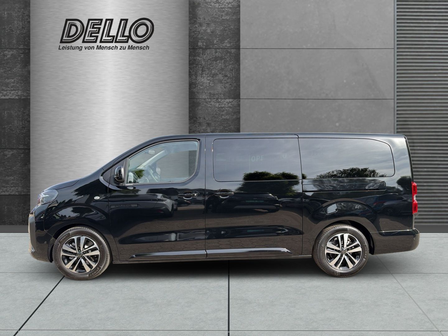 Peugeot Traveller - Bild 2