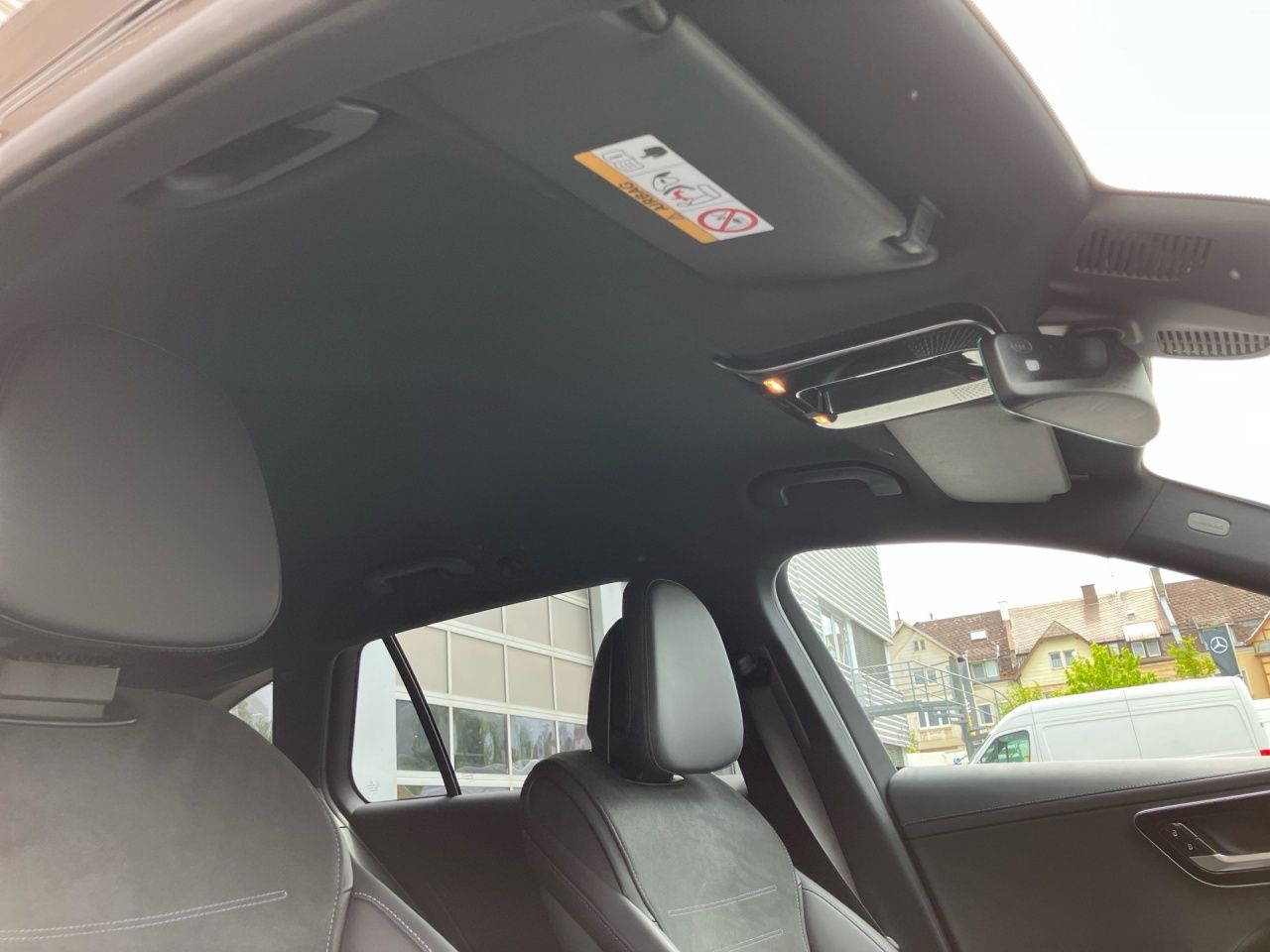 Fahrzeugabbildung Mercedes-Benz C 220 d 4M T AMG AHK Kamera Totwinkel LED Sounds