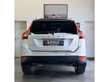 Volvo XC60 2.4D Summum AWD+AHK+STHZ+Navi+Pano+Xen+Kam - Volvo XC60 Summum mit Diesel-Antrieb