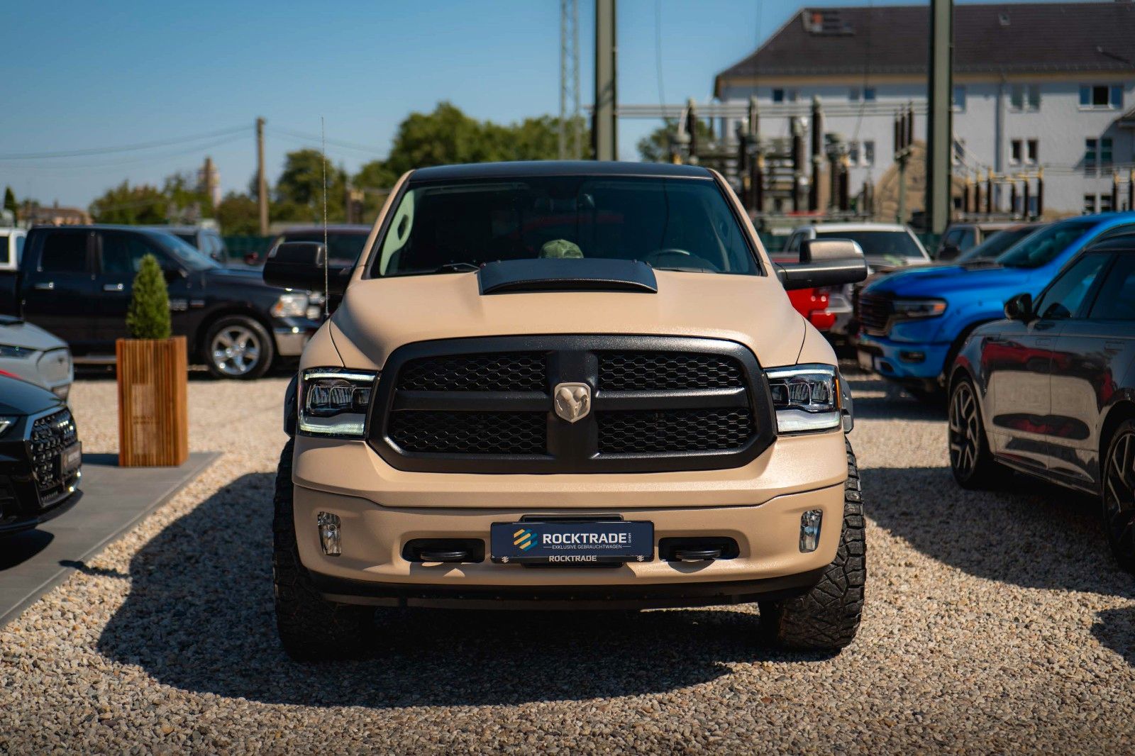 Fahrzeugabbildung Dodge RAM 5.7 V8 HEMI 4x4 RAPTOR LONGBED HARDTOP LED