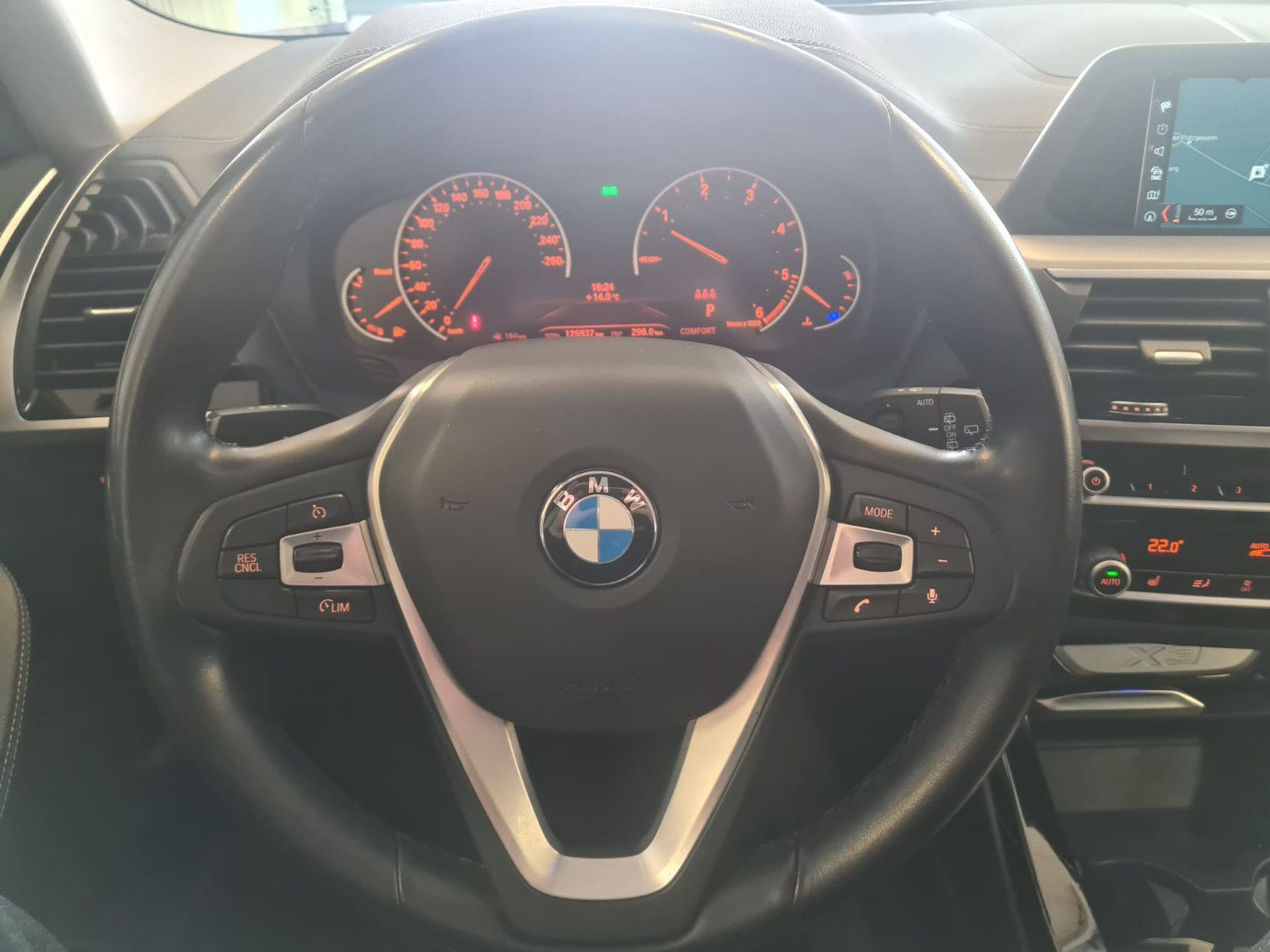 Fahrzeugabbildung BMW X3 xDrive 20 d Luxury Line/LED/NAVI/AHK/1.HAND