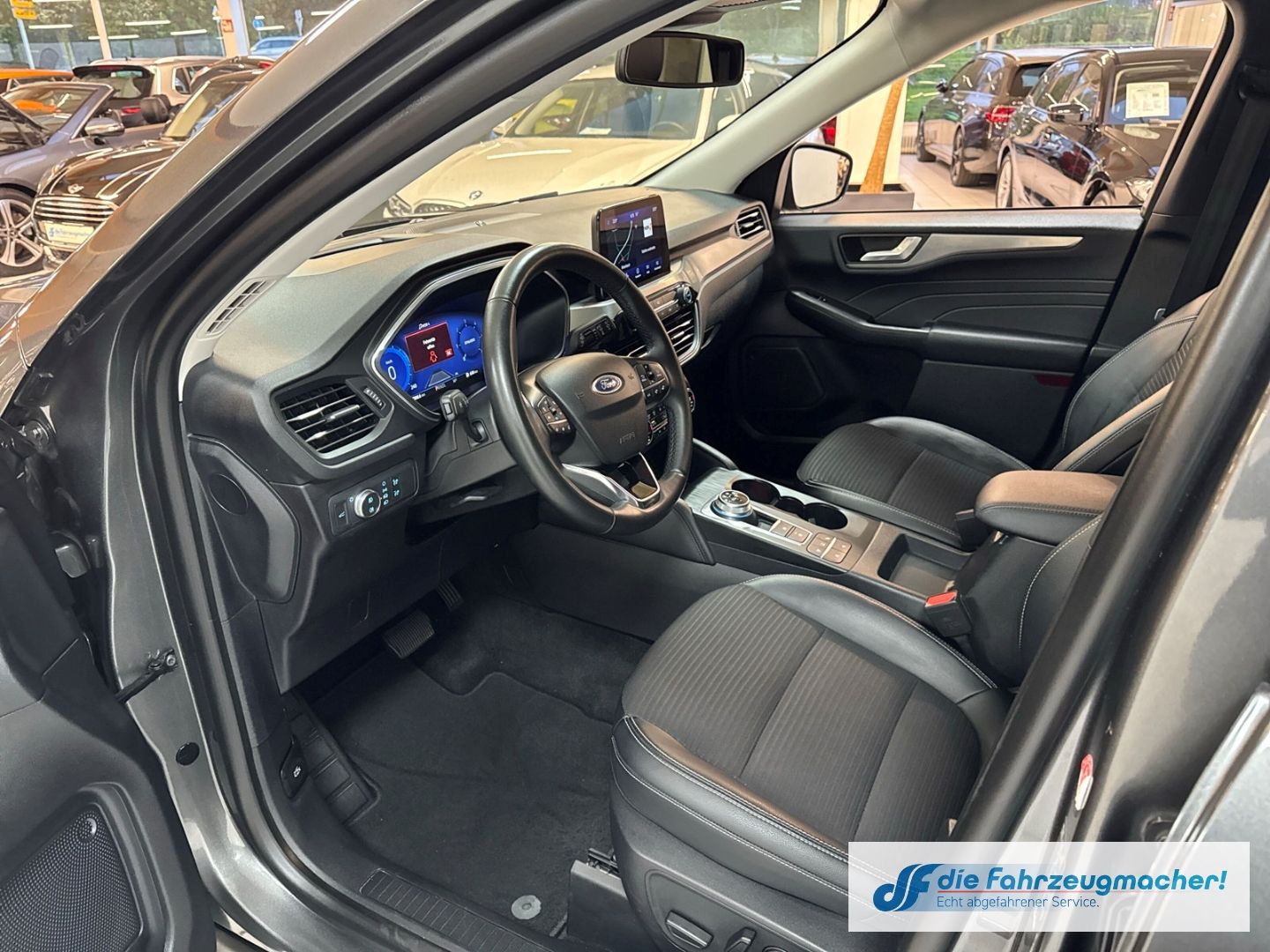 Fahrzeugabbildung Ford Kuga Titanium X HUD Navi Digitales Cockpit Sound