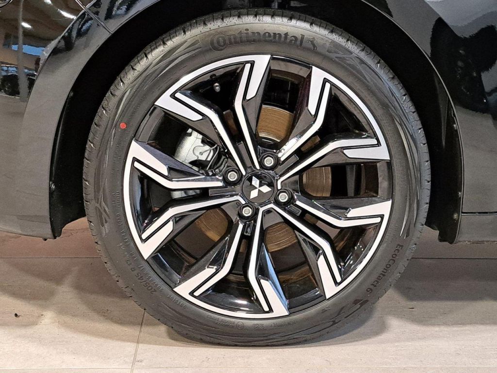 Fahrzeugabbildung Mitsubishi Colt Intro Edition 1.6 Hybrid Automatik