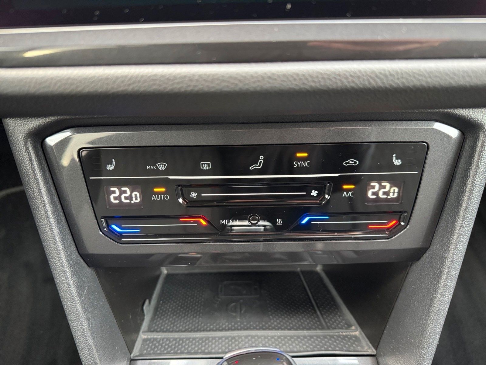 Fahrzeugabbildung Volkswagen Tiguan Allspace Life 1.5 TSI