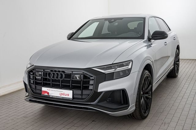 Audi Q8 55 TFSI e qu tiptr. NAVI RFK PANO