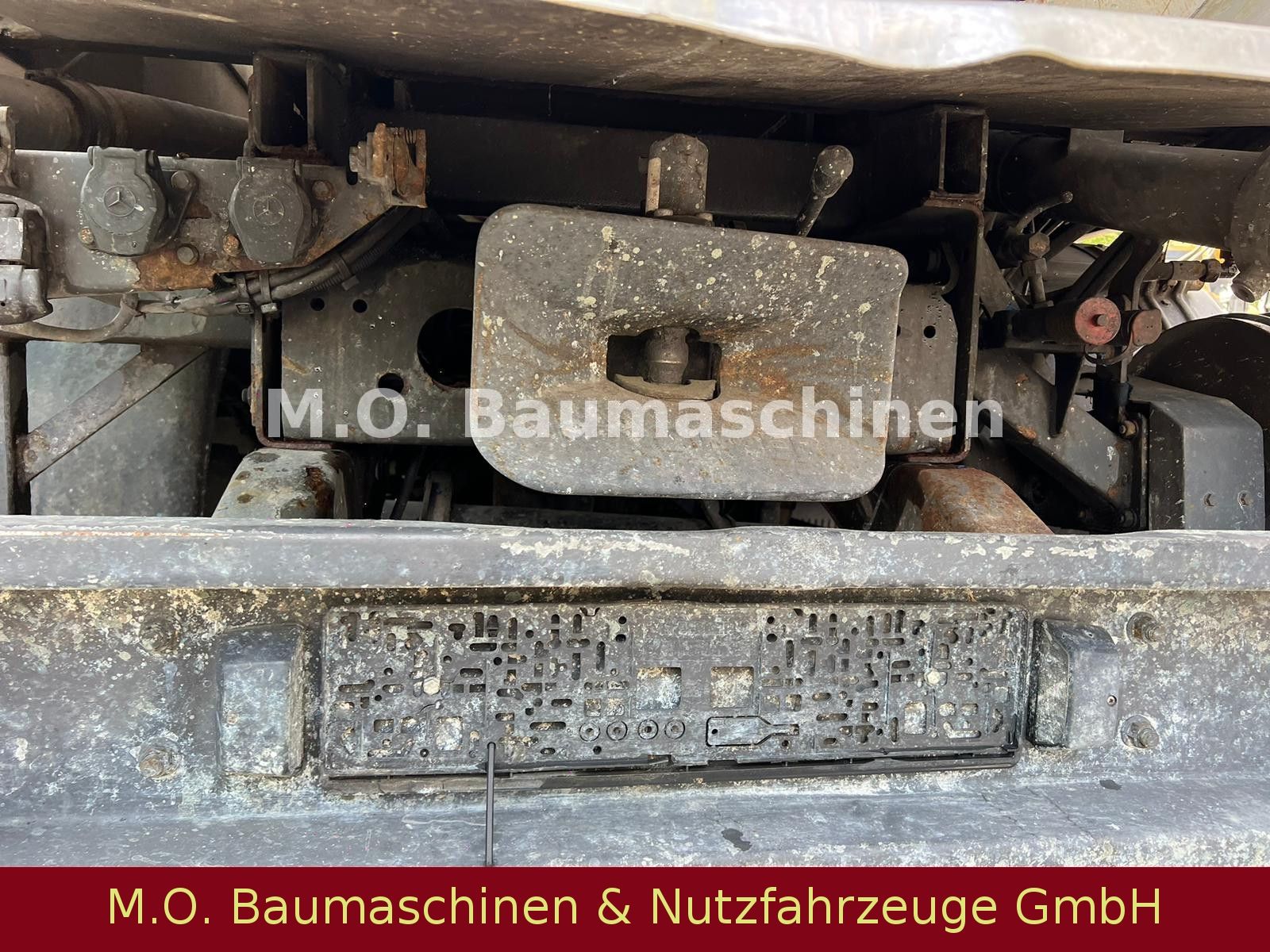 Fahrzeugabbildung Mercedes-Benz Actros 2541 / Saug- & Spühlwagen / 14.000 L /ADR