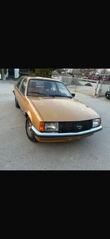 Opel Rekord - Opel Rekord mit Benzin-Antrieb: Automatik