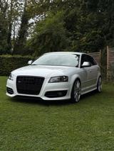 Audi s3 8p Sportback - Audi S3 mit Benzin-Antrieb: Kleinwagen