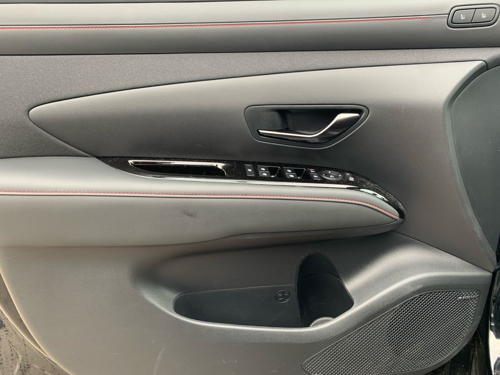 Fahrzeugabbildung Hyundai TUCSON 1.6 T-GDI N Line Hybrid 4WD Sitz Assi Pak