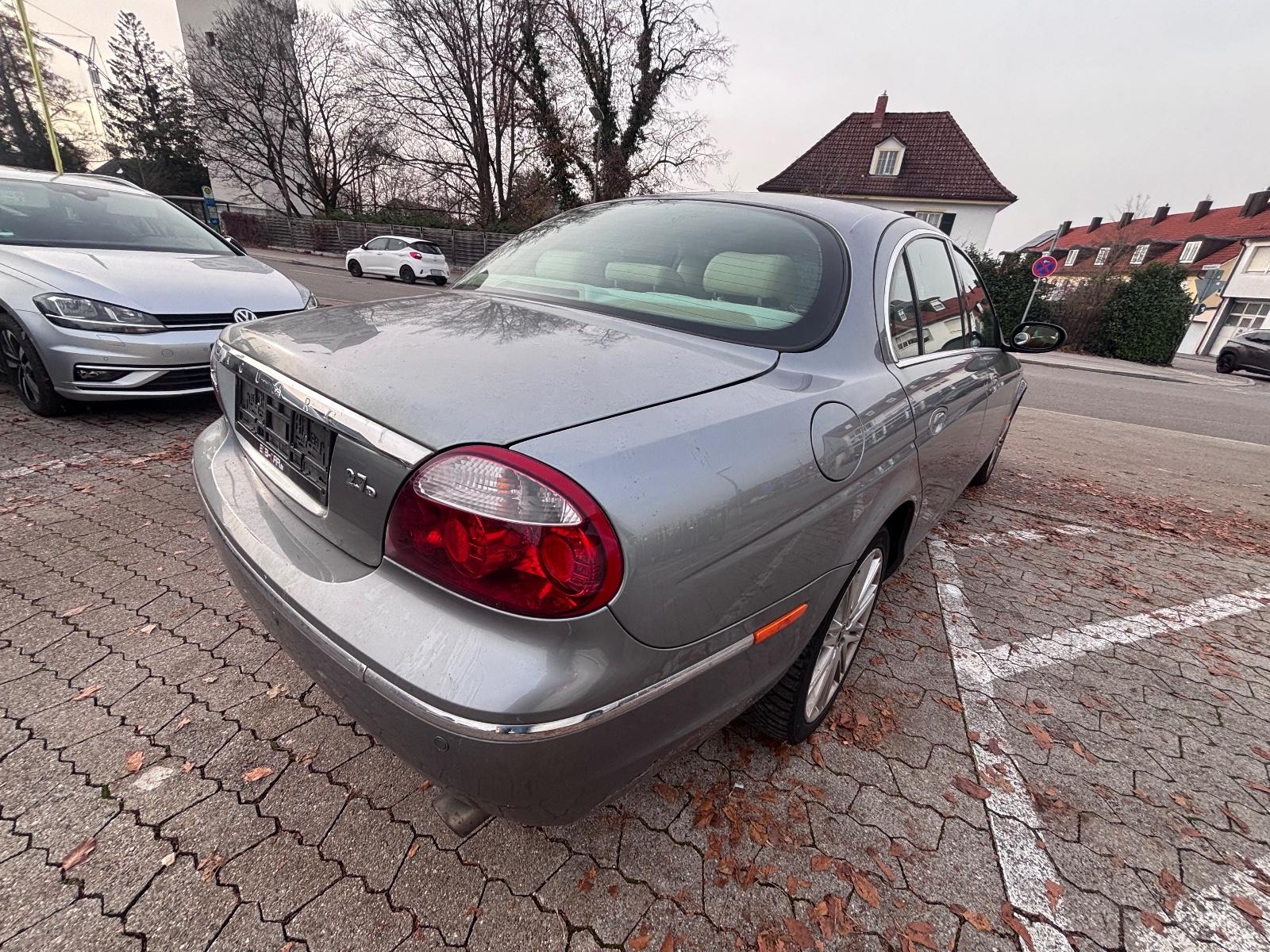 Jaguar S-Type 2.7 Liter V6 Diesel