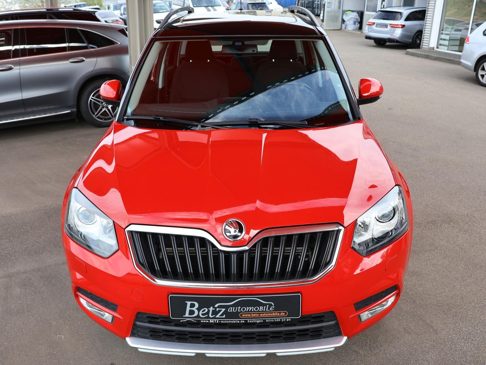 Skoda Yeti 2.0 TDI 170 ch 4x4 DSG Elegance • Toit pano • GPS • Caméra • Xénon • Attelage