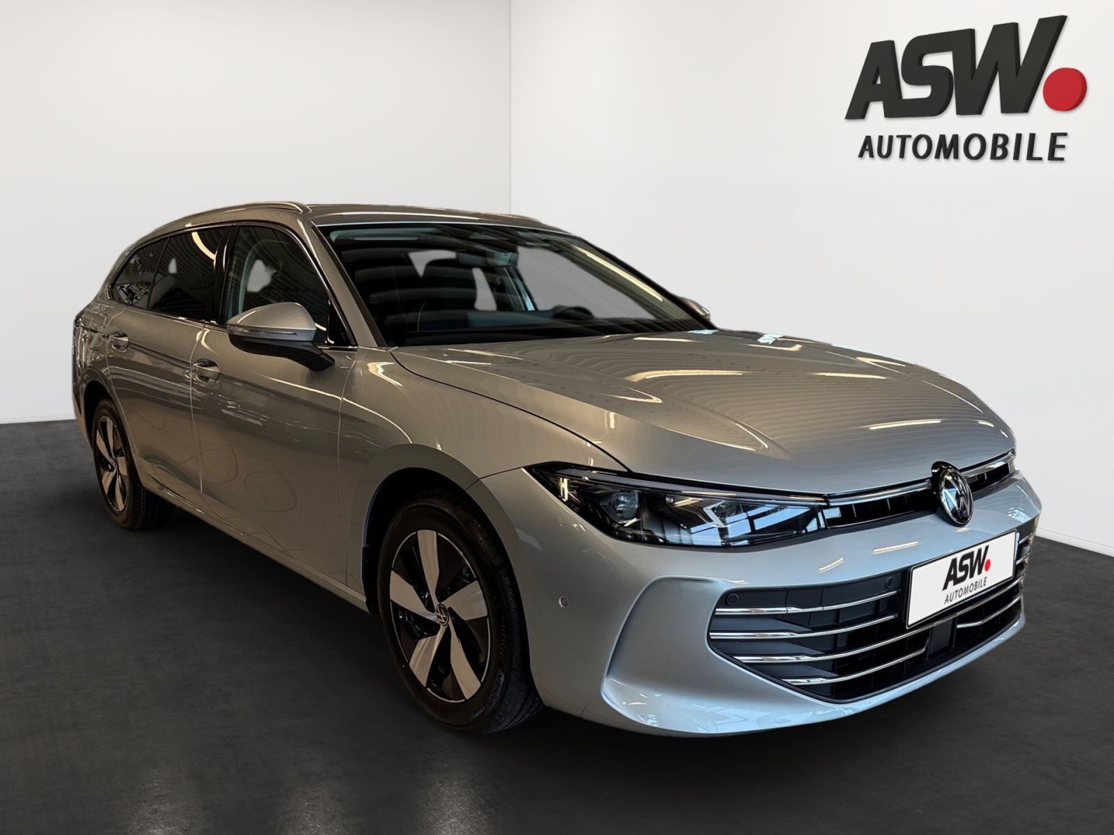 Volkswagen Passat Variant Business 1.5eTSI DSG ACC LED NAVI foto 2