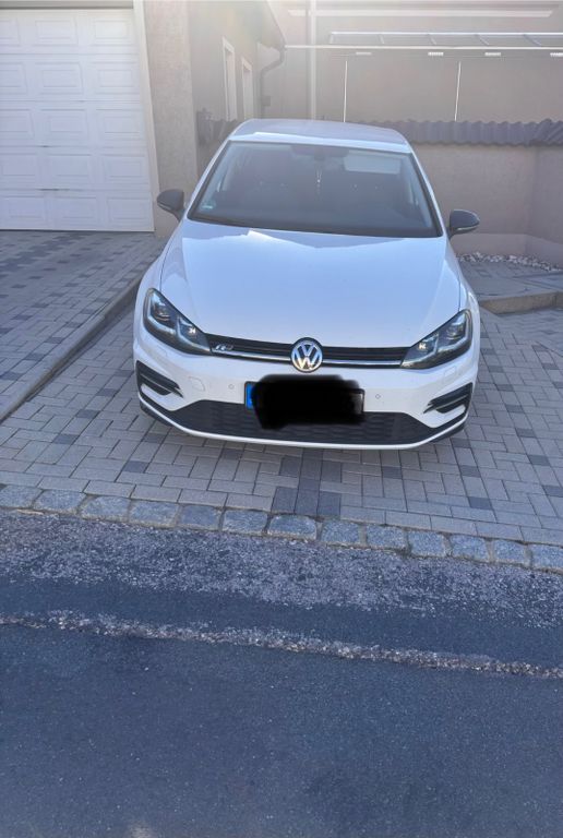 Image of Volkswagen Golf
