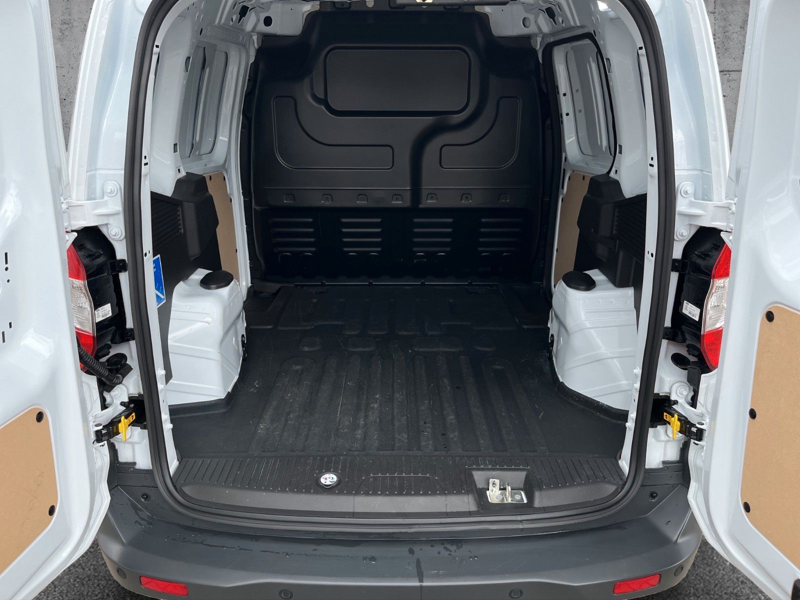 Fahrzeugabbildung Ford Transit Courier Trend