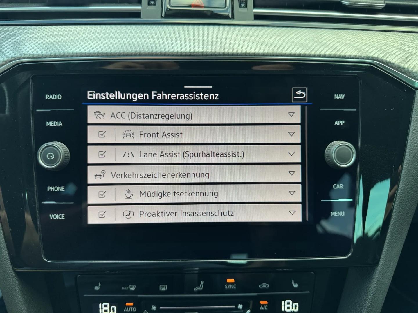 Volkswagen Passat 2.0 TDI R-LINE *LED*NAVI*DCC*, миниатюра 19