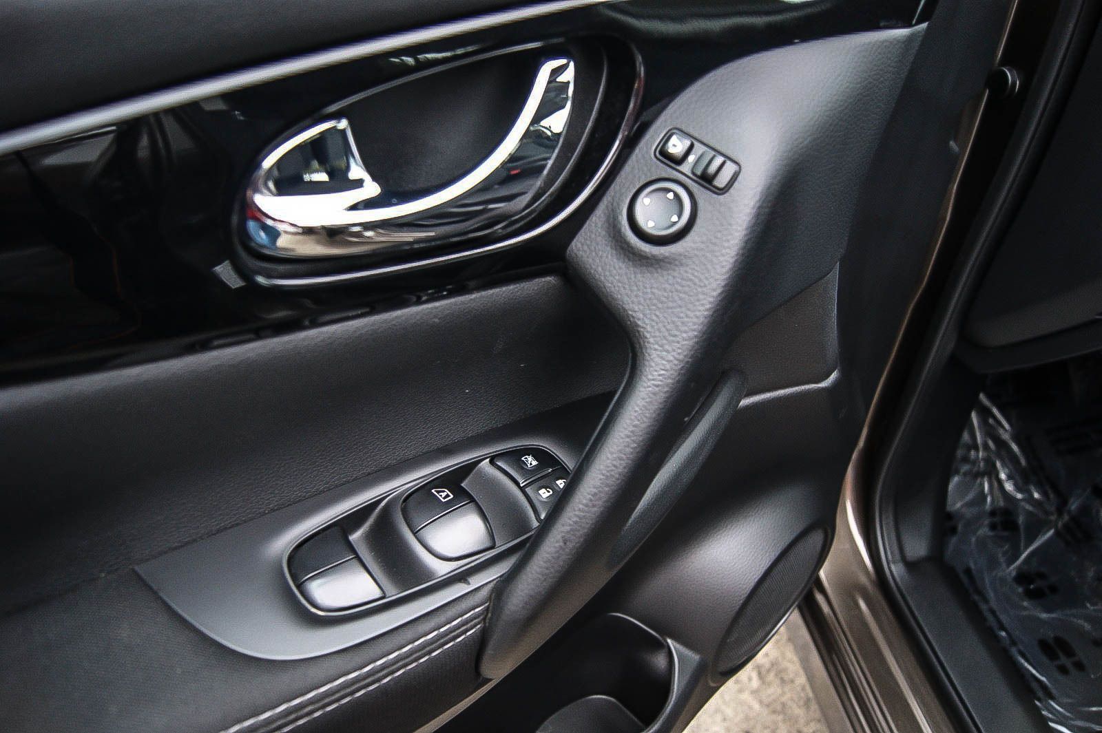 Fahrzeugabbildung Nissan Qashqai 1.2 Acenta RENTNERERSTBESITZ 22.324km !!