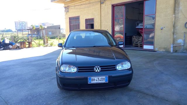 Volkswagen Golf 1.8 turbo 20V cat 5p. GTI