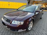 Audi A4 3.0 multitronic/ Limosine/ Automatik - Audi A4 aus 2002: 3.0