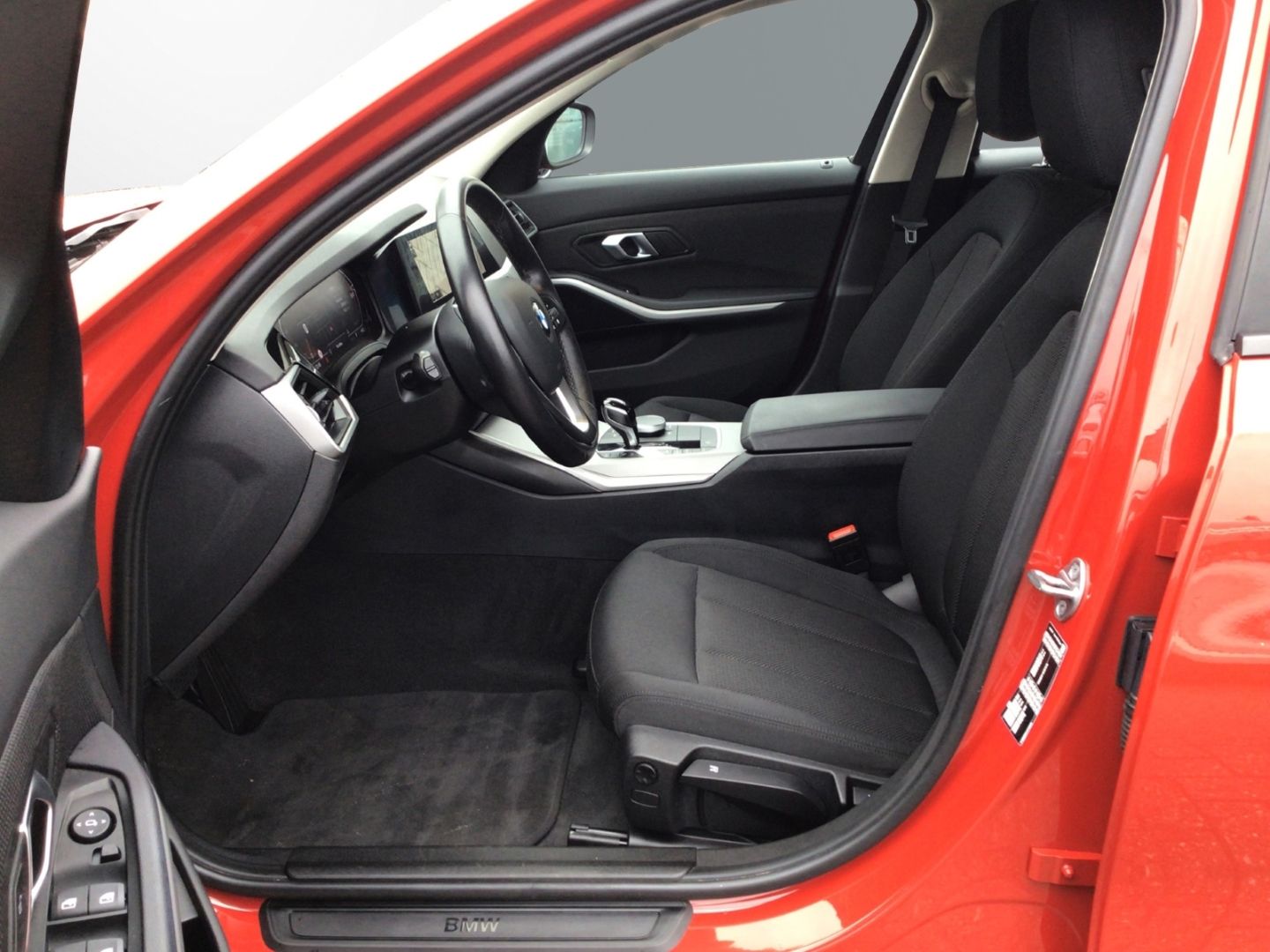BMW 320 i Advantage Navi/Sitzhzg/Tempomat/DAB foto 5