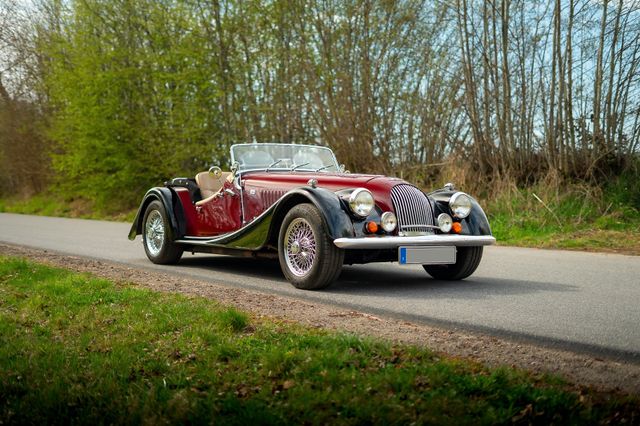 Morgan Plus 8 Roadster