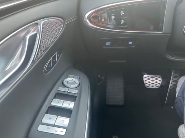 Fahrzeugabbildung Genesis GV70 Sport 4WD AD Memory Sitze LED ACC El. Heckk