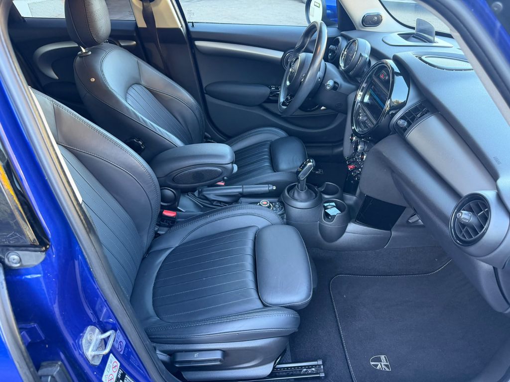 MINI Cooper 2019
