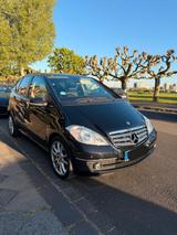 Mercedes-Benz A 160 ELEGANCE Automatik - Mercedes-Benz A 160 in Krefeld