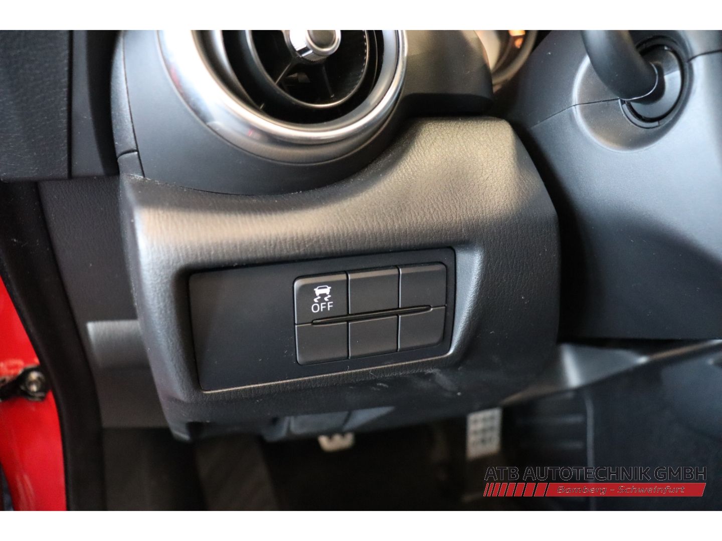 Fahrzeugabbildung Abarth 124 Spider 1.4 MultiAir Turbo Nr. 624 BOSE Faltd