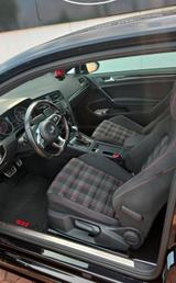 Volkswagen Golf VII Lim. GTI Performance BMT - Volkswagen Golf: Sportwagen