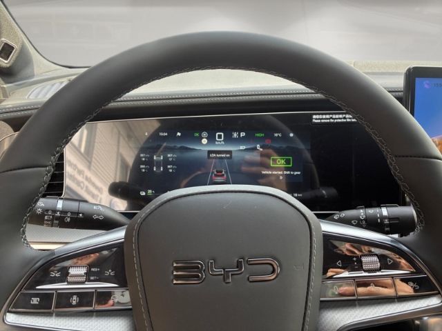 BYD SEALION 7