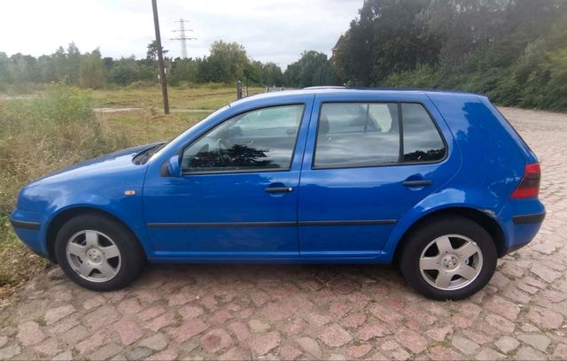 Volkswagen VW golf 4 auto