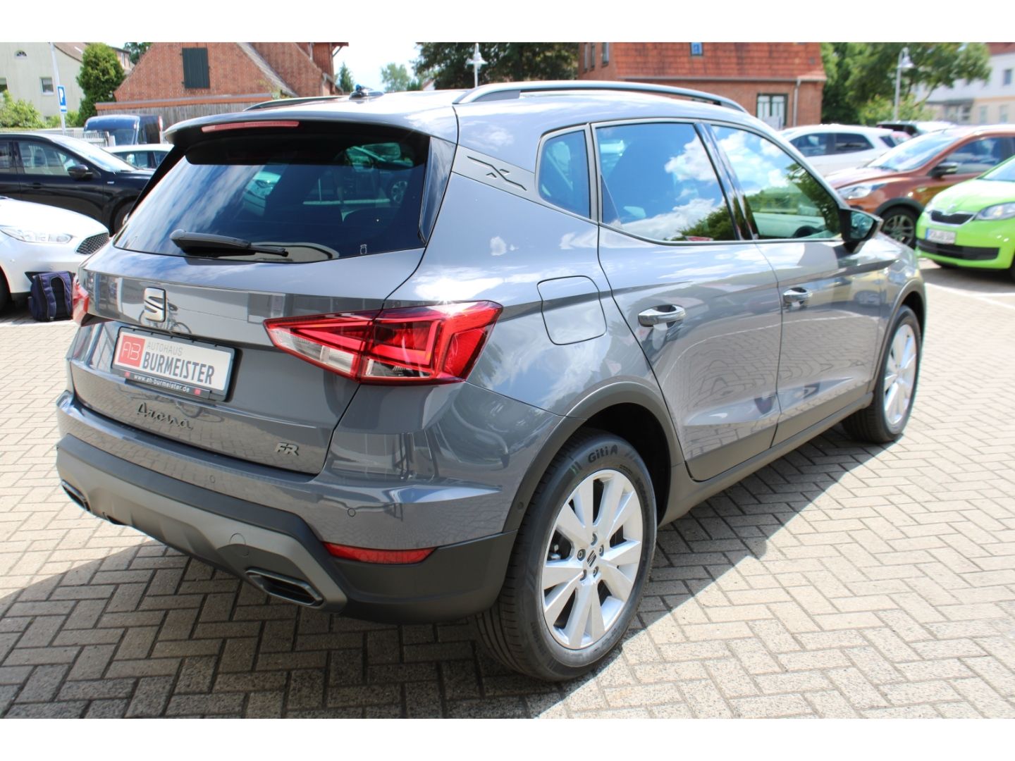 Fahrzeugabbildung SEAT Arona 1.5 TSI 110 kW FR DSG 10J Gar. ACC LED AHK