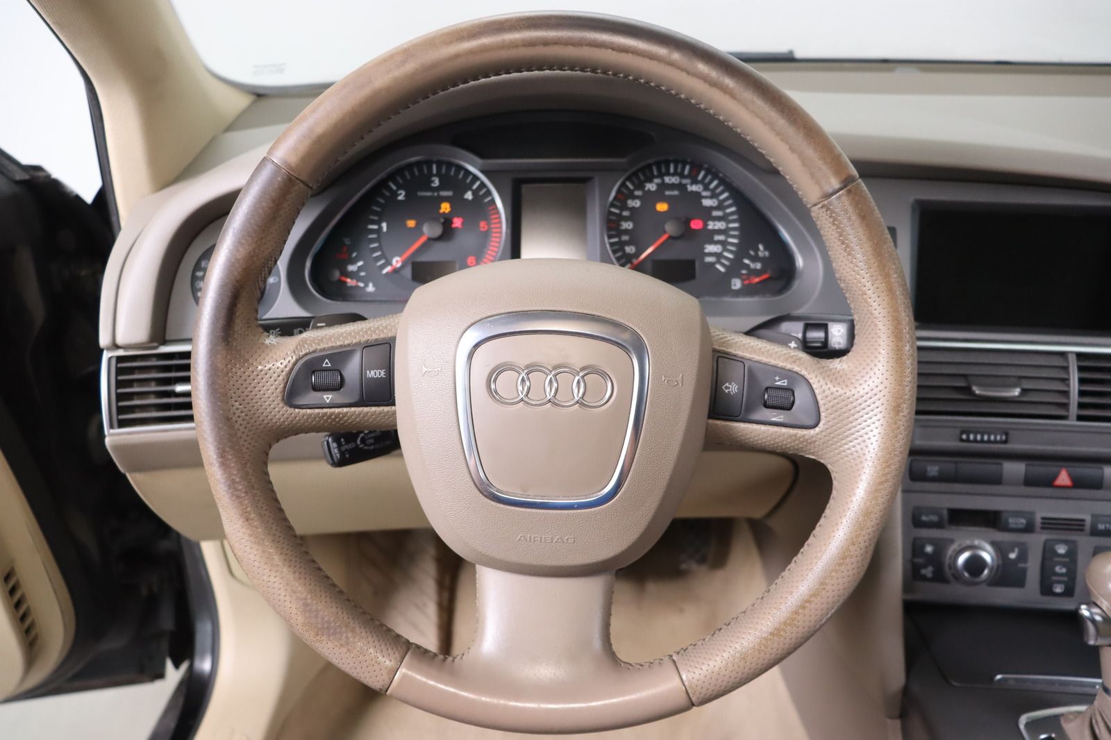 Fahrzeugabbildung Audi A6 3.0 TDI quattro Avant * Bi-Xenon * Memory
