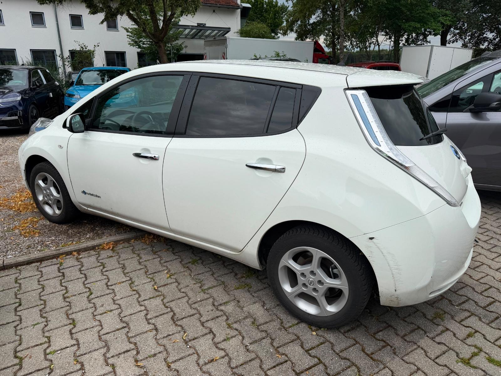 Nissan Leaf Acenta  -23000 KM--Tel-01704684029