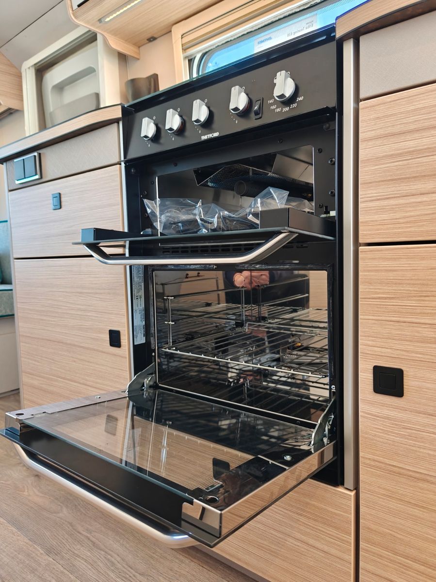 Fahrzeugabbildung HYMER / ERIBA / HYMERCAR Touring 630 Harbour Blue - JETZT 6.719€ SPAREN !